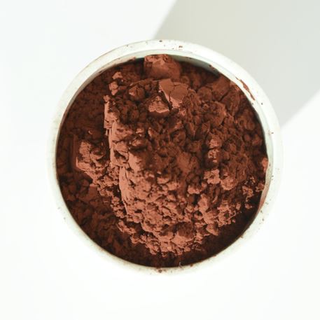 Keramikos glazūros pigmentas raudonai rudas