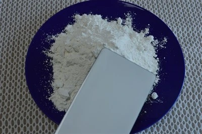 Pigmentas baltas emaliui